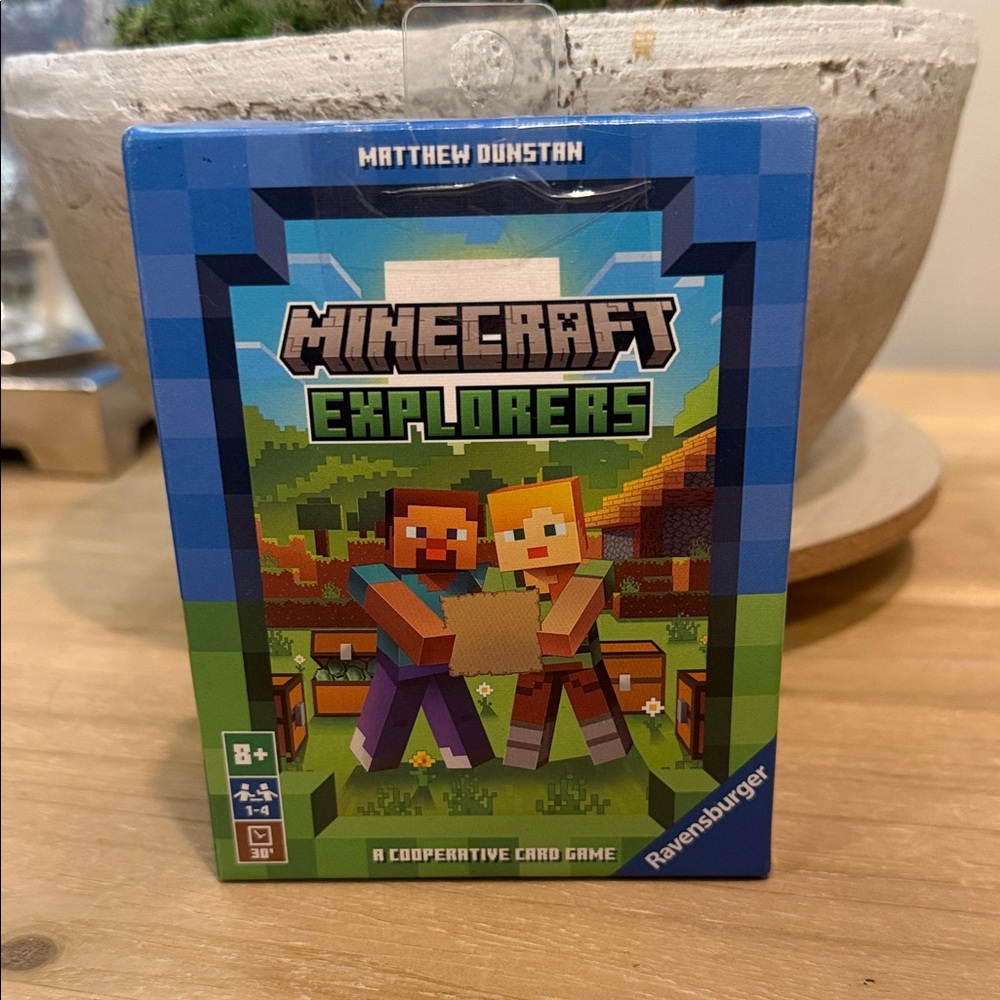 Ravensburger Minecraft Explorers Card Game
